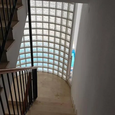 Comfortable Perfectly Located & Equipped Apartment *