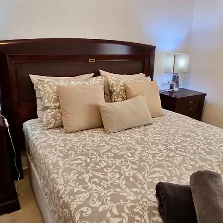 アパート Urban 2Br Apartment - Pool - Los Boliches フエンヒロラ