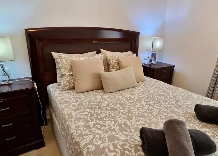 アパート Urban 2Br Apartment - Pool - Los Boliches フエンヒロラ